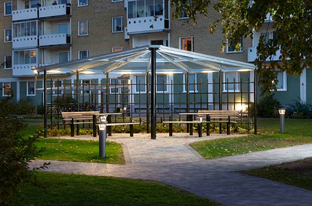 Pergola Prisma. Utemiljö.