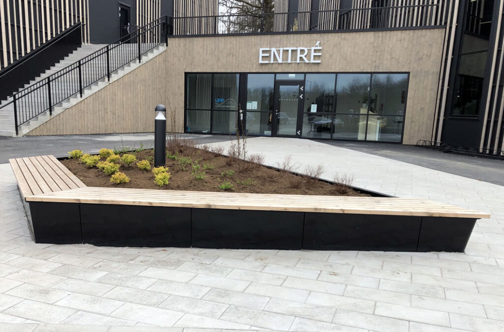 Planteringskärl Haga. Utemiljö.